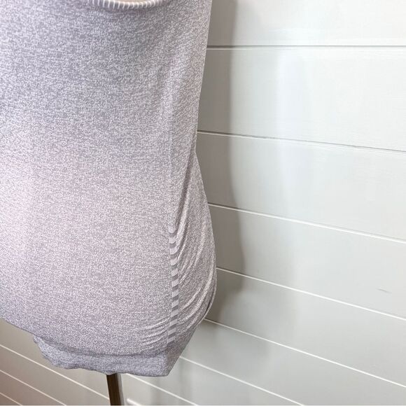 🌺3 FOR $20🌺 - Athleta Ruched Sides Heathered Lavender Racerback Tank Top XS - Picture 3 of 5